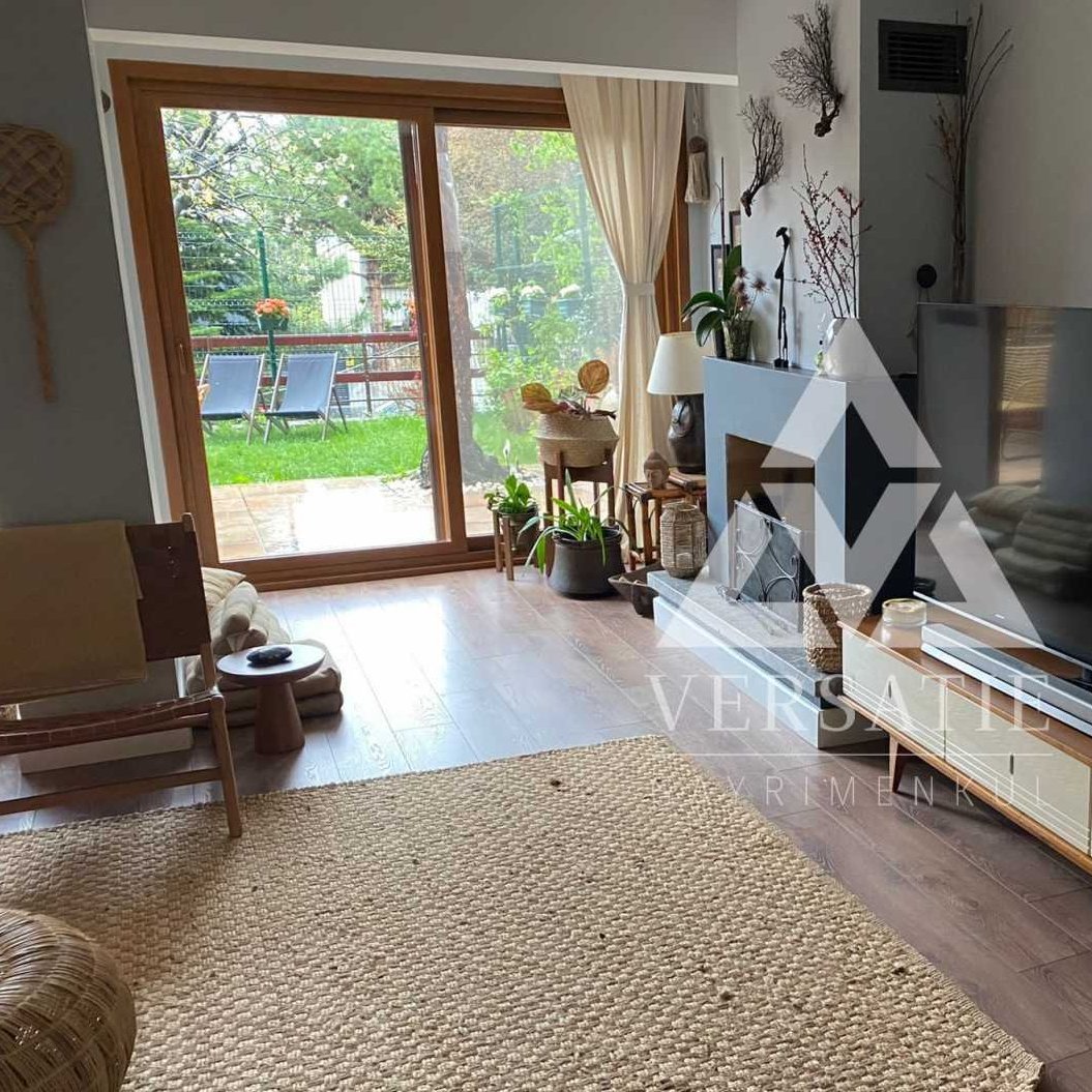 Luxury triplex villa for sale in Akatlar, Istanbul, close to the center of the city, architecturally renovated, reinforced with steel construction, in greenery, with a magnificent garden