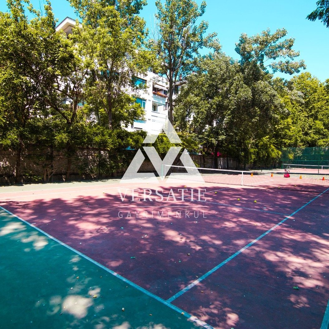 Luxury flat for sale in Ulus Dogankent Site, offering a peaceful and privileged life, surrounded by greenery, well-maintained.
