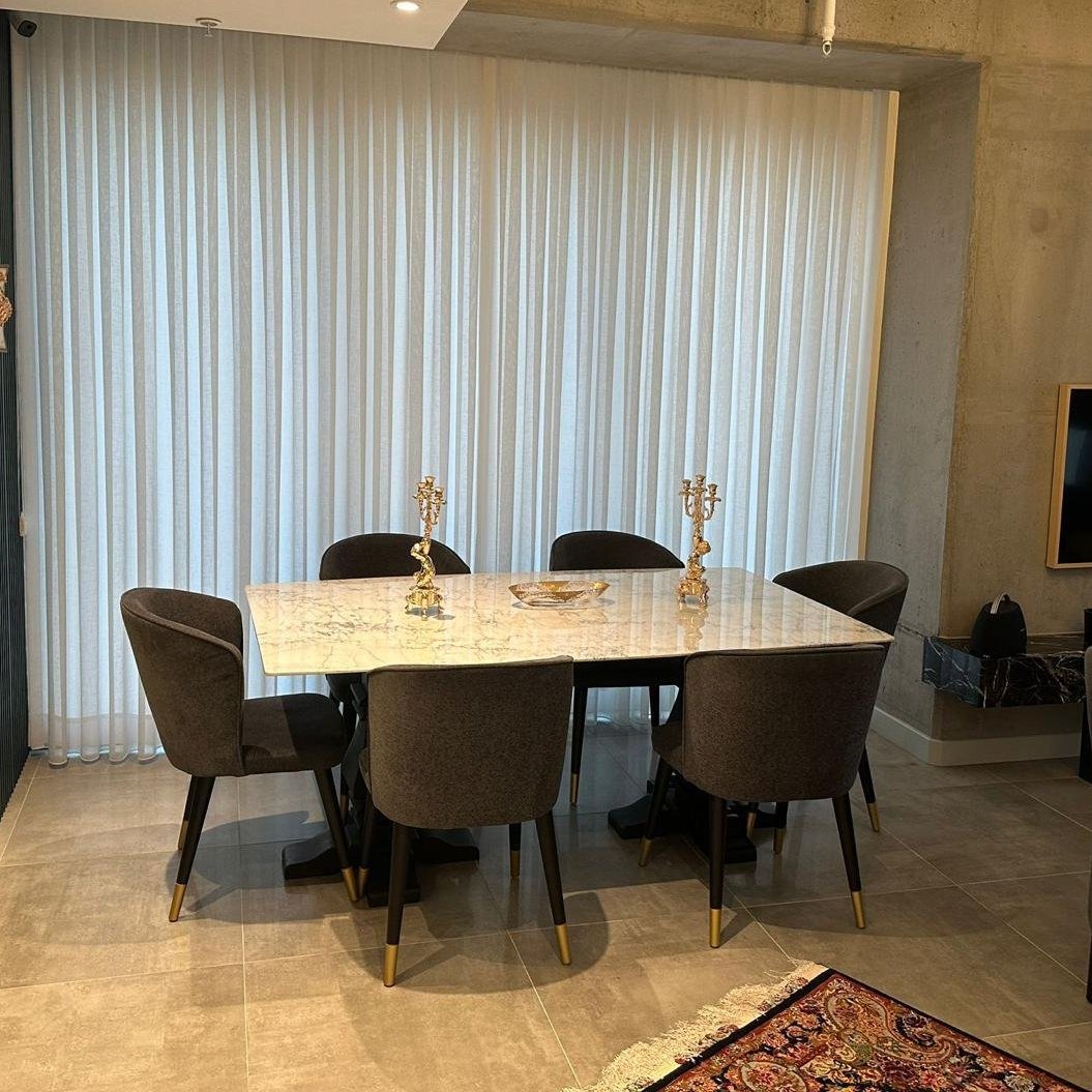 Luxury flat for sale in Şişli Sinpaş Queen Bomonti, the address of elite life, with double facades, corner location, offering a spacious and bright living space.